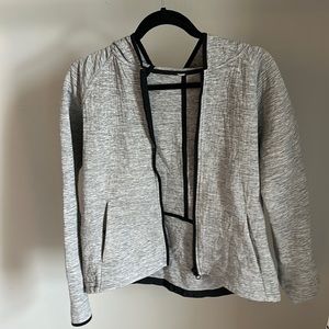 Lululemon heather gray cropped zip up